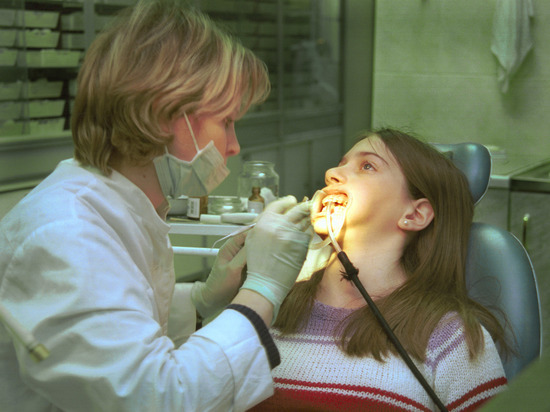 Стоматолог Мусихина рассказала, зачем врачи удаляют здоровые зубы
