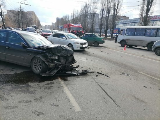 Стали известны подробности аварии на Ленинском проспекте в Воронеже с пострадавшей 5-летней девочкой