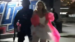 "Любовницу" Пьера Нарцисса спецназ повязал в ночном клубе: видео задержания