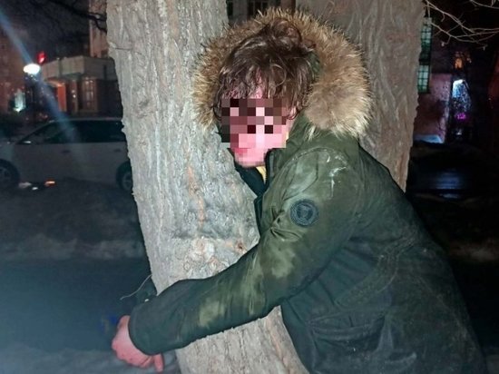 В Новосибирске пьяный дебошир накинулся на детей в гостинице