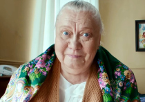 Актрису Галину Стаханову в актерской среде называют «народной бабушкой»