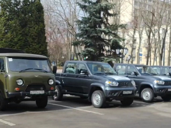 Воронежская область передала в зону СВО 8 автомобилей и генераторы