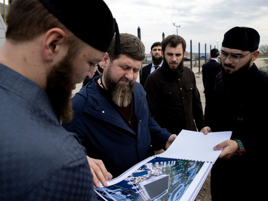 Глава республики Рамзан Кадыров лично проинспектировал ход строительных работ