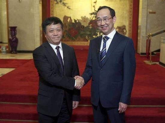 Айсен Николаев и посол КНР в России Чжан Ханьхуэй обсудили сотрудничество Якутии и Китая