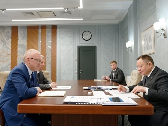 Ирек Файзуллин и Александр Соколов встретились для обсуждения развития строительной сферы
