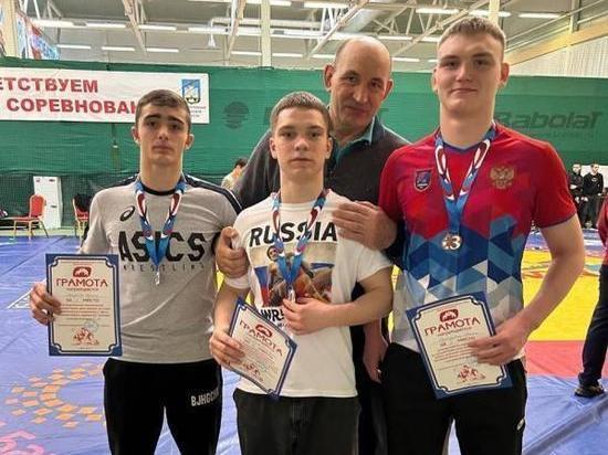 Три медали завоевали липчане на всероссийских соревнованиях по вольной борьбе
