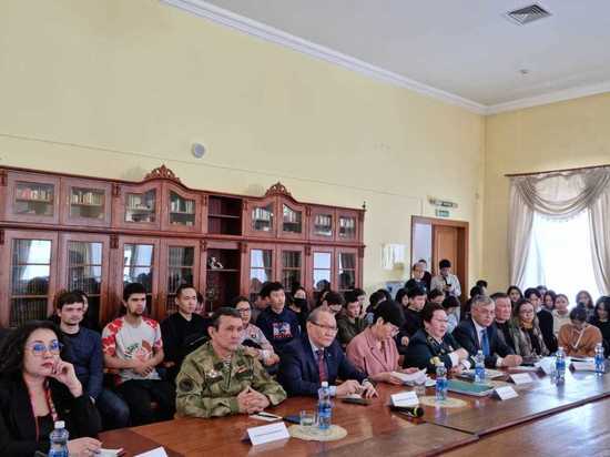 В Якутске прошло заседание общественно-консультативного круглого стола «Кустук»