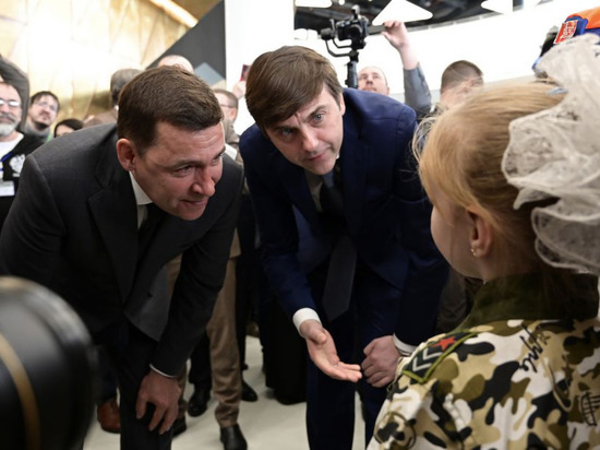 Министр просвещения России и губернатор Свердловской области дали старт фестивалю профориентации