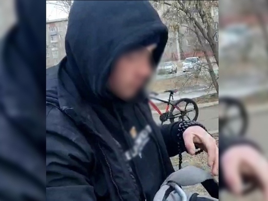 Житель Улан-Удэ украл телефон у девушки и смылся на велосипеде