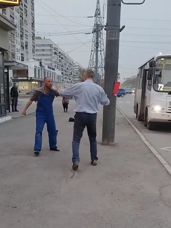 В Челябинске пассажир подрался с водителем маршрутки