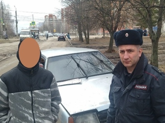 На улице Крупской в Рязани задержали 17-летнего подростка за рулём ВАЗа