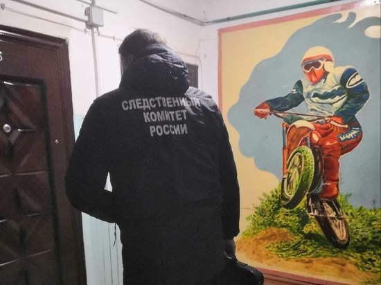 Мертвого мужчину обнаружили в квартире в Южно-Сахалинске