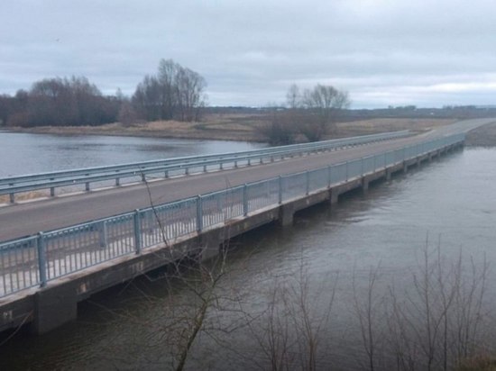 В Курской области открыли движение транспорта по низководным мостам через реку Сейм