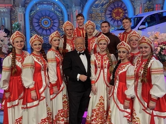 Хор смоленских медиков принял участие в «Поле чудес»