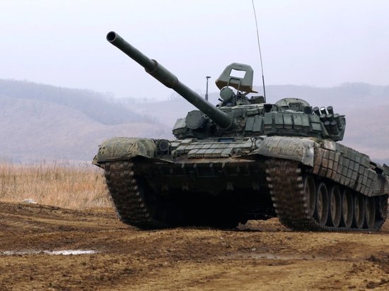 В Бурятии прошли занятия по экстремальному вождению танков