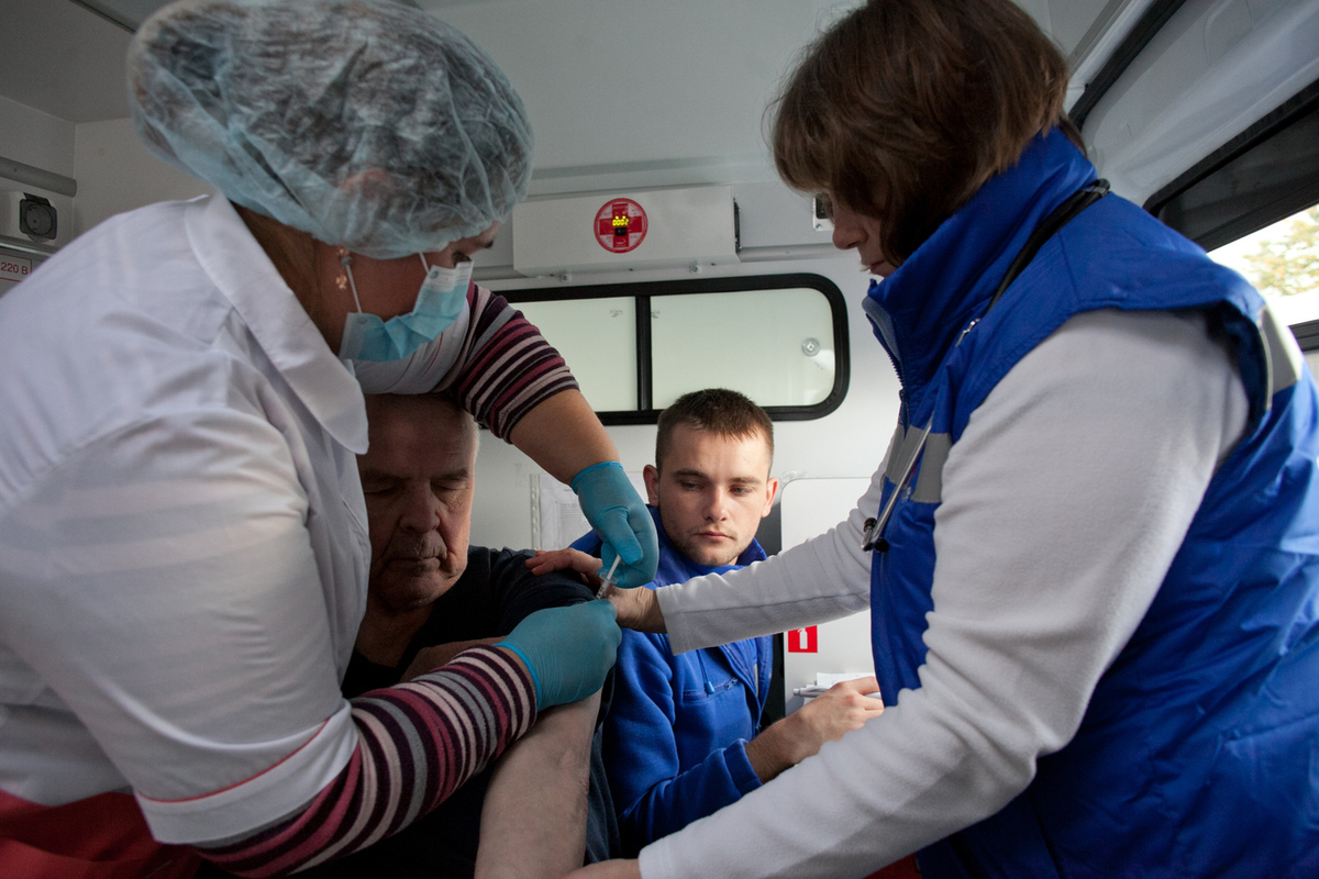 Кома стоит. Вакцинация Санкт-Петербург. Обязательная вакцинация в Санкт-Петербурге. Прививки в СПБ. Грипп СПБ.