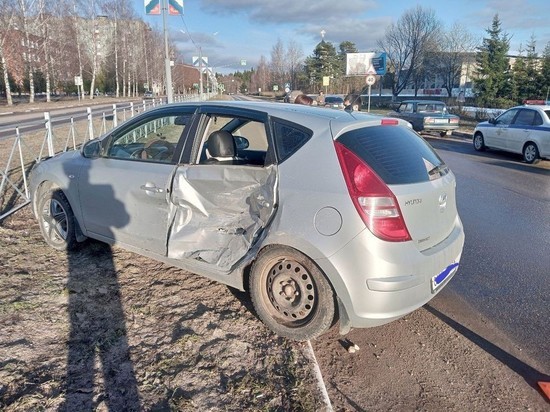 В Тверской области женщина и девочка получили травмы в аварии