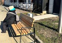 В Зеленоградске в западной части зеленоградского променада установили скамейки, а на Курортном проспекте — новое мозаичное панно