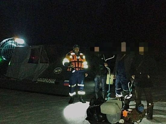 Башкирские спасатели помогли трем рыбакам, попавшим в беду
