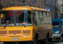 Десятилетняя девочка, ученица третьего класса омской школы, попала в больницу из-за неудачного розыгрыша ее одноклассника, сообщает портал Om1.ru