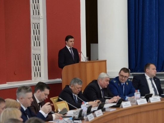 Губернатор Клычков выступил перед депутатами с отчётом об итогах работы правительства Орловской области