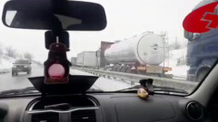 Журналист "МК" показал гигантскую пробку в Каменск-Шахтинском