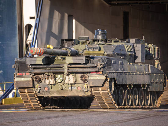 Замглавы МИД Украины Мельник заявил, что Киев получил от Запада около 50-60 танков