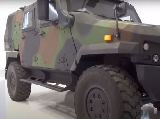Немецкий предприниматель Бокхольд признал поставку Украине швейцарских бронемашин без вооружения