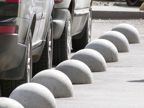 Парковку по Мурманску частично ограничат в апреле
