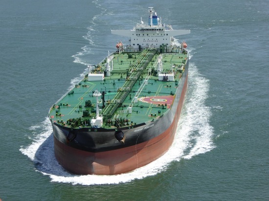 Bloomberg заявил о мировом буме строительства танкеров из-за смещения нефтяных рынков