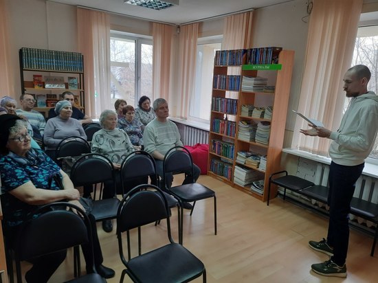 В библиотеке п. Большевик прошла творческая встреча с серпуховским поэтом
