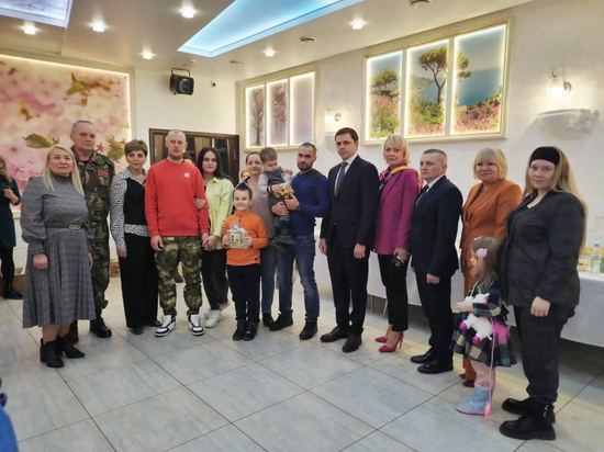 Губернатор Орловской области Клычков встретился с семьями мобилизованных