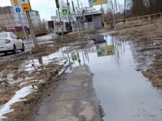 В Ярославской области город оказался затопленным канализационными стоками