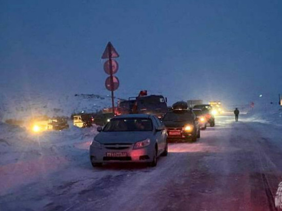 В Мурманской области разрешили движение по перекрытым ранее дорогам