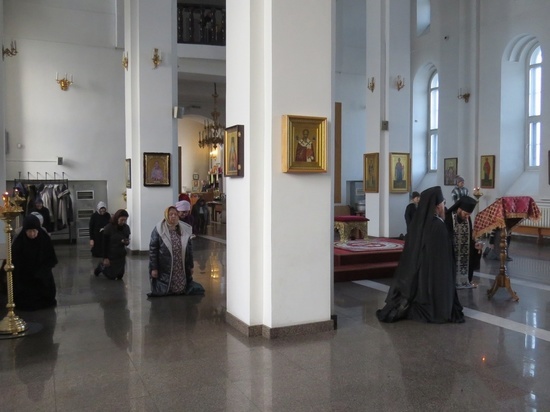 В храмах Кызыльской епархии проходит служба Мариино стояние