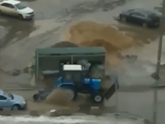 Необычный метод ликвидации луж использовали коммунальщики в Красногорске