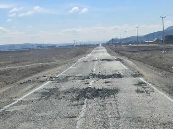 Власти столицы  займутся разбитой дорогой Кызыл-Кара-Хаак