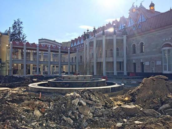 У театра кукол в Воронеже появился внятный облик фонтана за 17 млн рублей