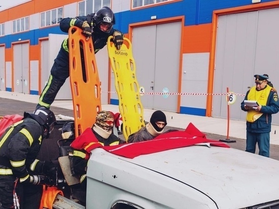 Брянские спасатели приняли участие в необычных соревнованиях