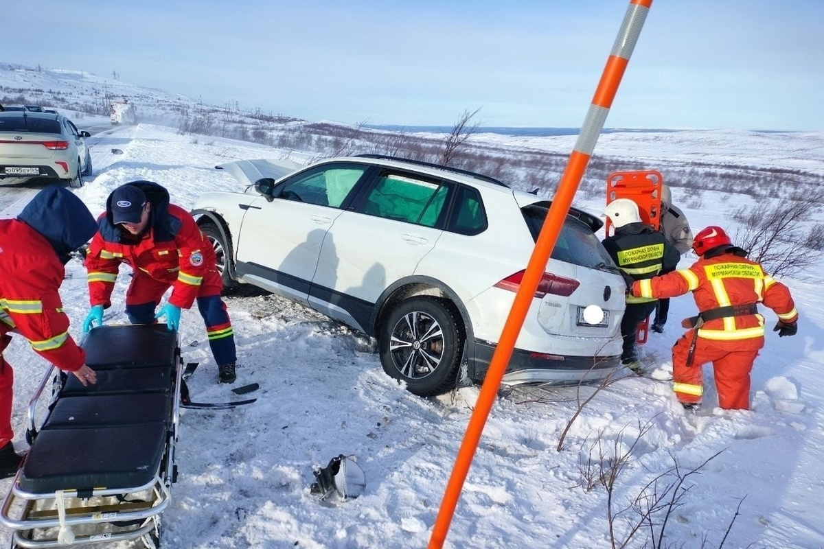 В страшной аварии в Печенгском округе пострадали четыре человека - МК  Мурманск