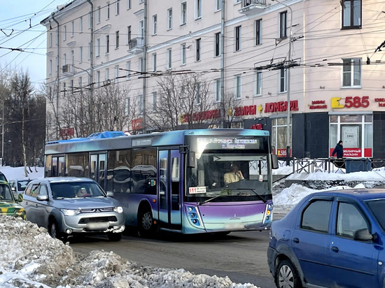В Мурманске на Воровского запретят движение и стоянку всех видов транспорта