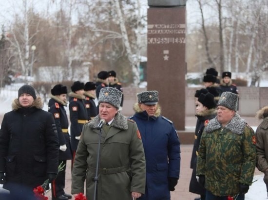 Мэр Омска Сергей Шелест поручил отремонтировать памятники к 9 мая
