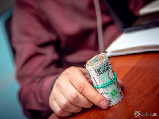 Аферист в течение двух лет обманывал доверчивого жителя Кемерова