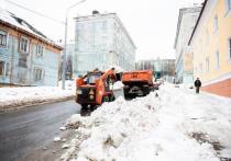 В столице Мурманской области февраль и март 2023 года оказались очень заснеженными месяцами. За этот период в городе «перевыполнили» норму по осадкам почти в два раза. 