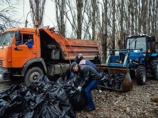 В Липецке продолжается «Чистый четверг»