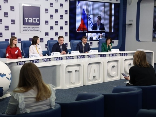 Ученица гимназии в Серпухове выступила на пресс-конференции в ТАСС