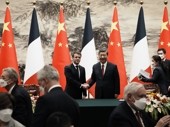 Си Цзиньпин: Китай готов вместе с Францией призывать к скорейшим переговорам по Украине