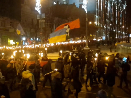 Myśl Polska: На Украине абсолютно необходима денацификация