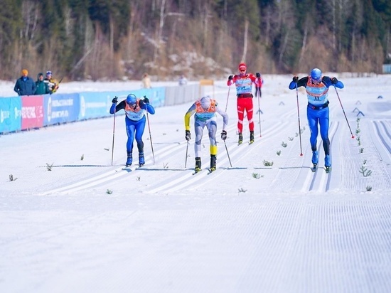 Югорский лыжный марафон классическим стилем первым прибежал гость из Ярославской области