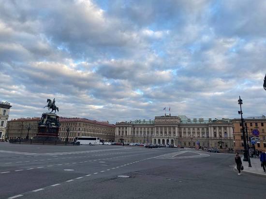 В петербургском ЗакСе предложили создать общефедеральную программу развития российского туризма